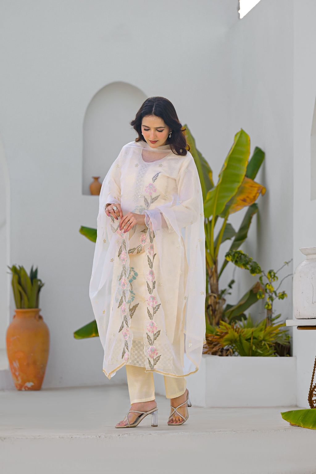 Desert Sand Embroidered Roam Sillk Suit Set