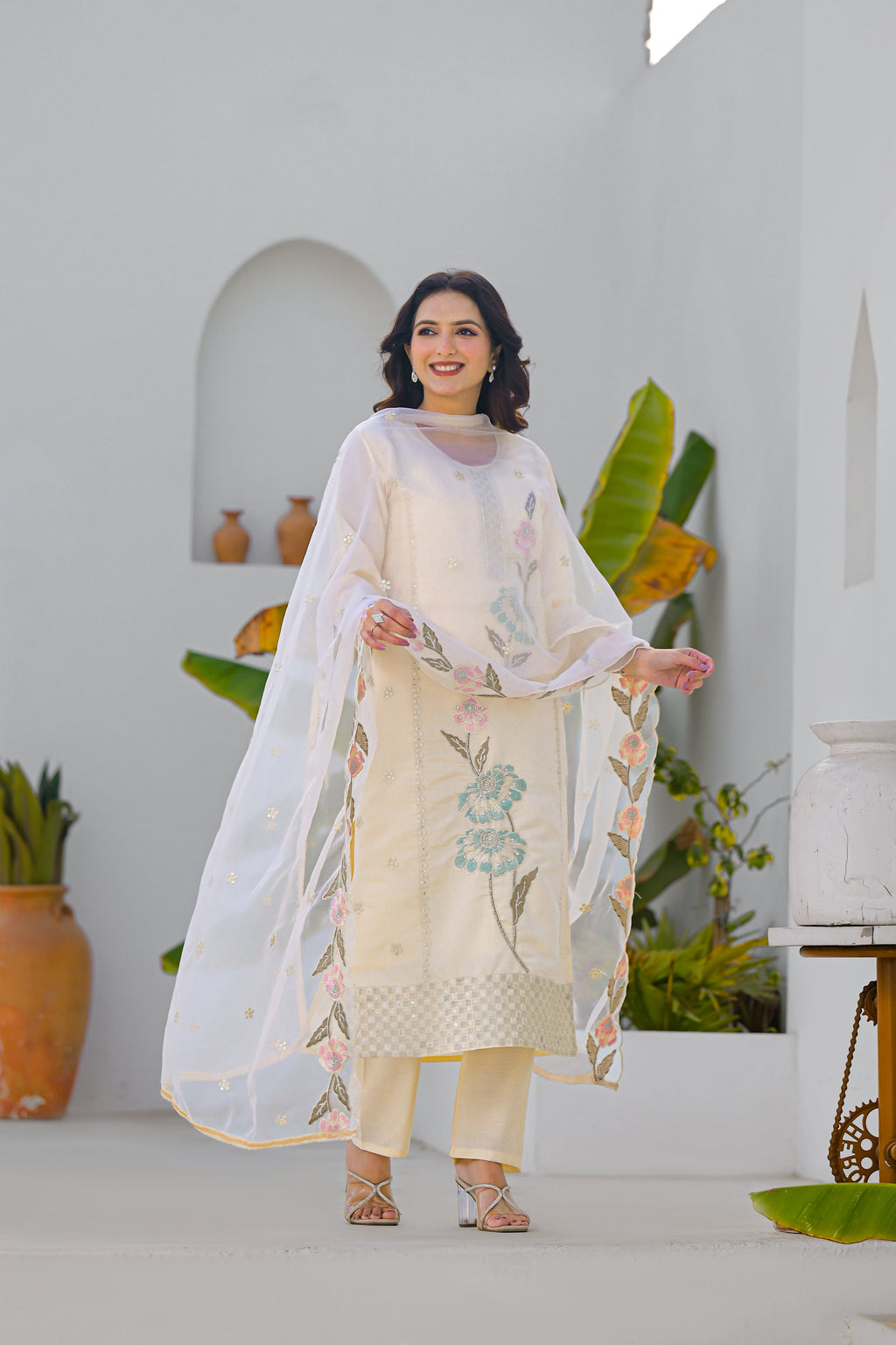 Desert Sand Embroidered Roam Sillk Suit Set