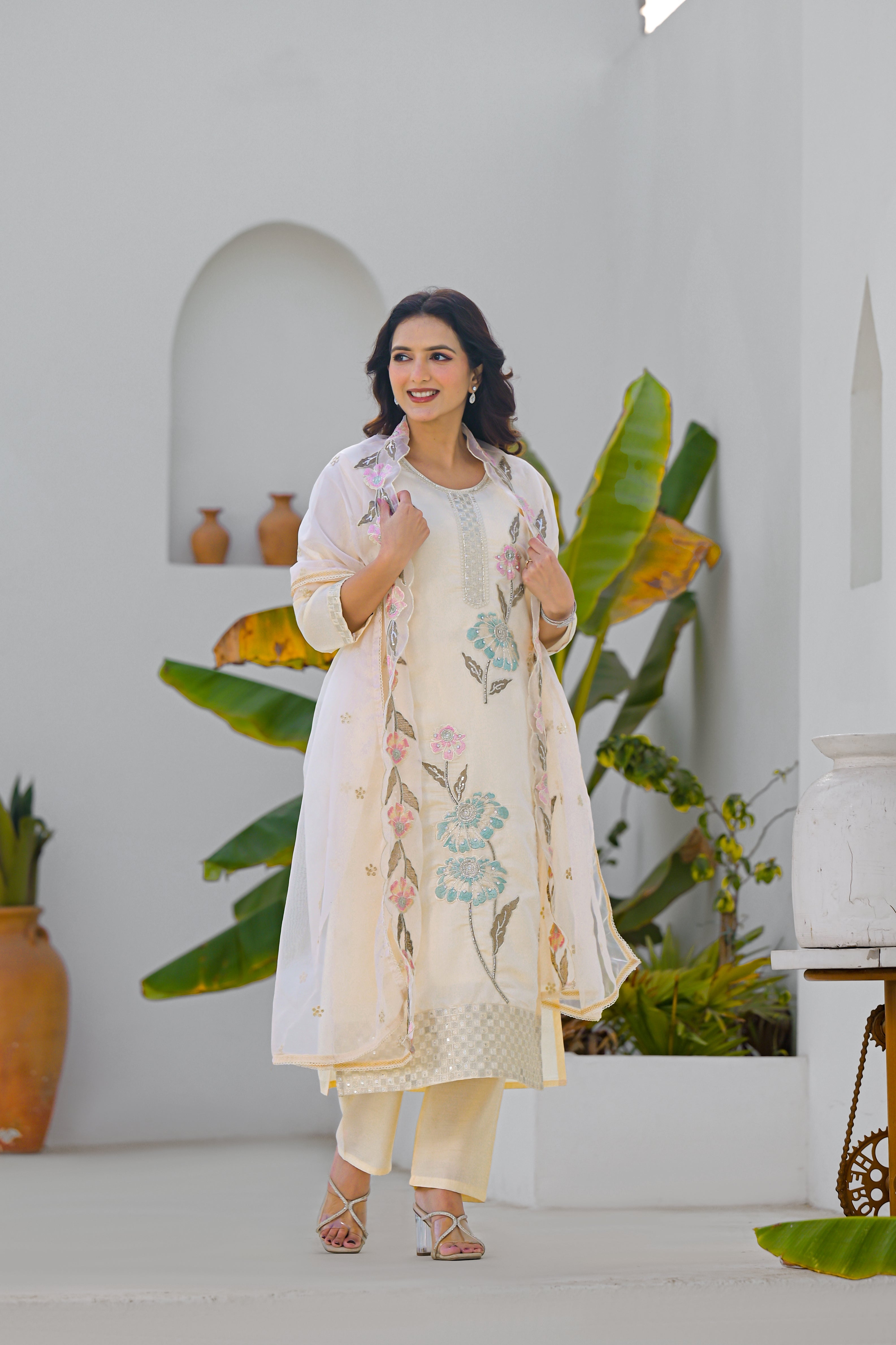 Desert Sand Embroidered Roam Sillk Suit Set