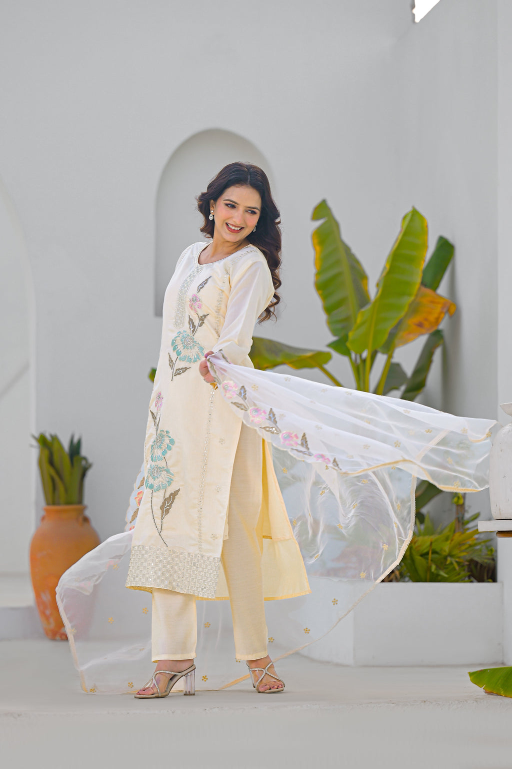 Desert Sand Embroidered Roam Sillk Suit Set