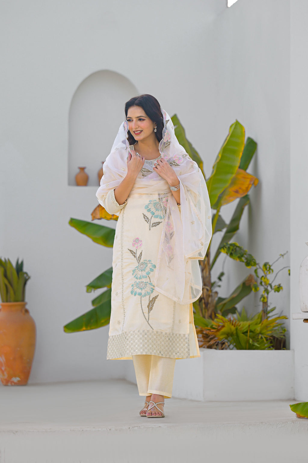 Desert Sand Embroidered Roam Sillk Suit Set