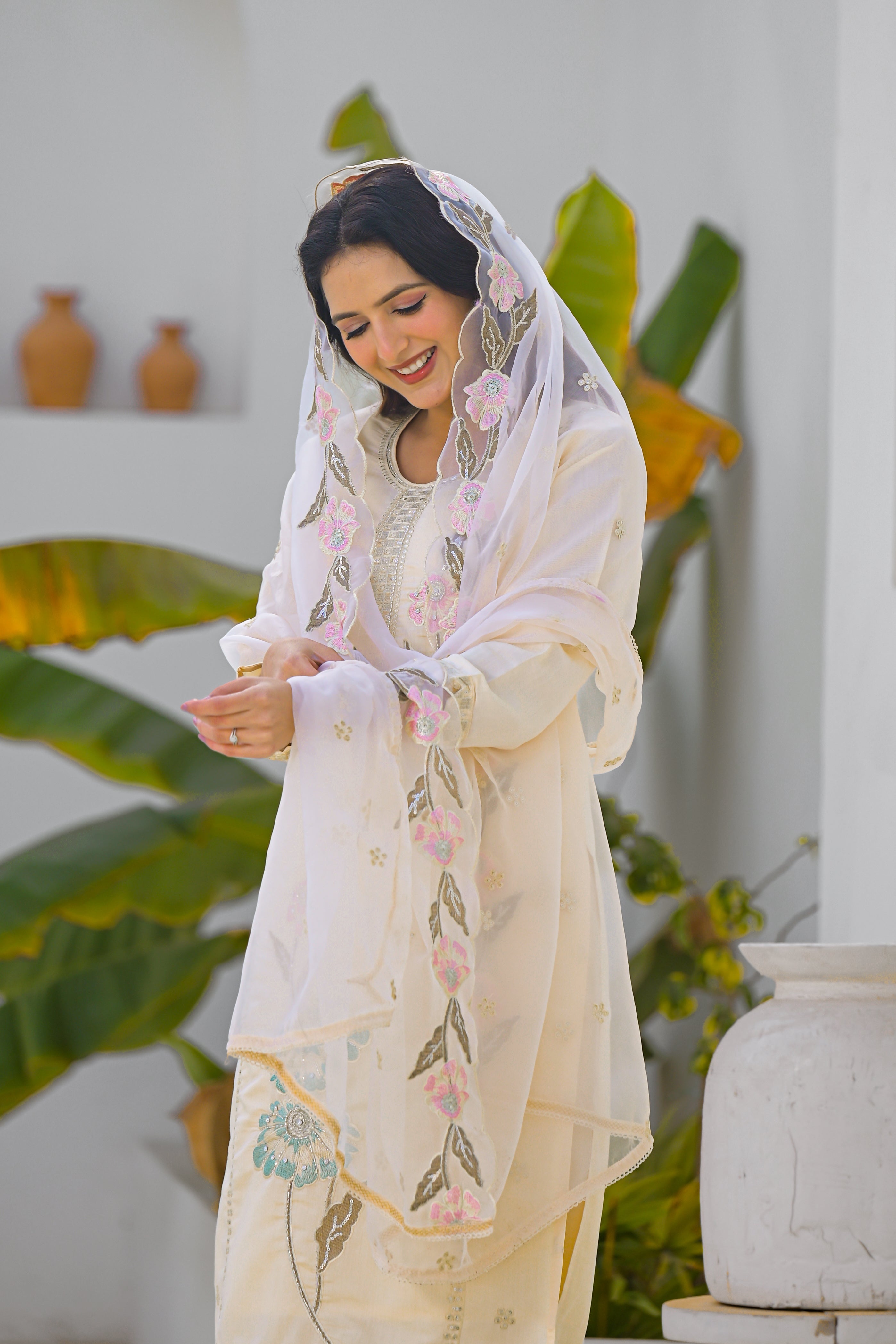 Desert Sand Embroidered Roam Sillk Suit Set