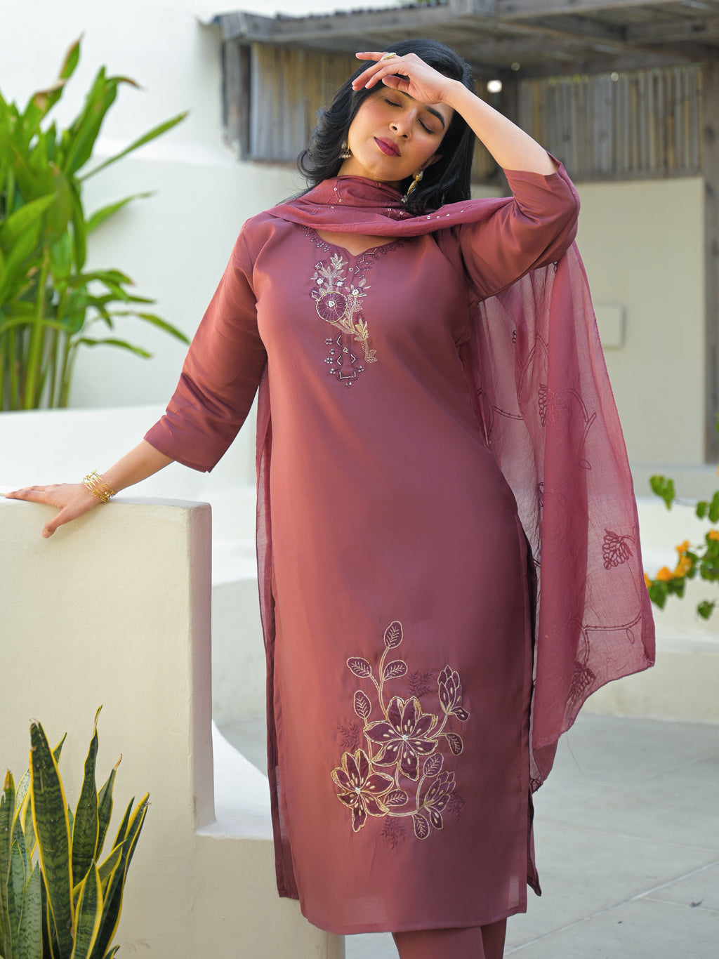 Turkish Rose Embroidered Roman Silk Suit Set