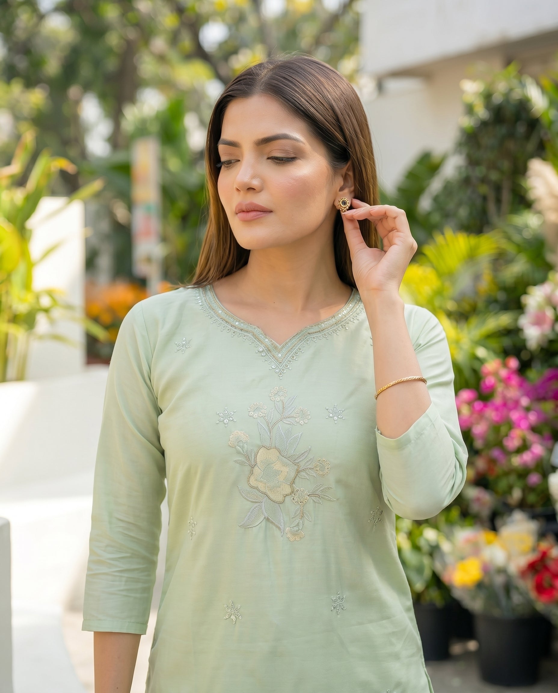 Pale Leaf Embroidered Roman Silk Suit Set